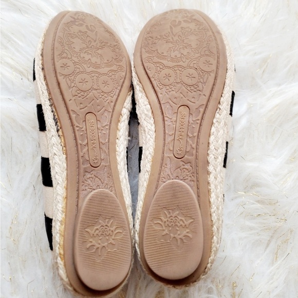 Kim Rogers Black and White Espadrilles with Striped Pattern Size 7.5 - Picture 13 of 13